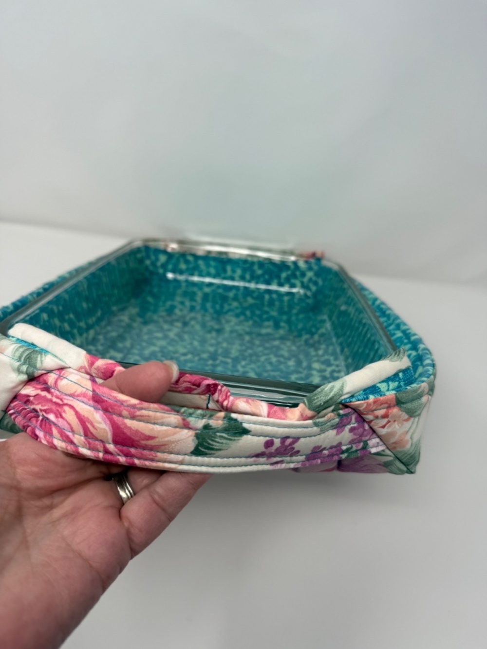 Hot  dish carrier/cozy for 9 x 13 dish - Picture 13 of 16